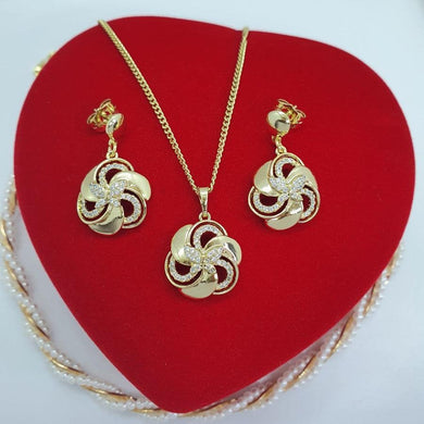 14 K Gold Plated pendant and earrings set with white zirconium - BIJUNET